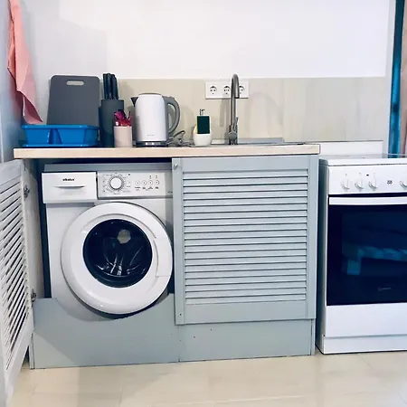 Amos Homes 3* Bucharest