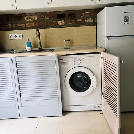 Гостевой дом Amos Homes