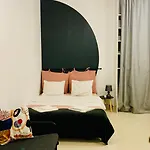 Amos Homes 3*