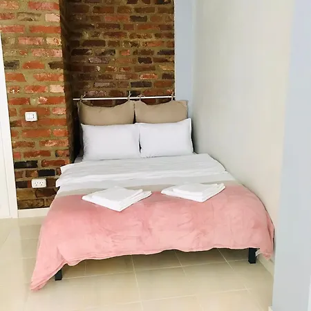 Guest house Amos Homes *