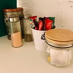 Amos Homes 게스트하우스 3*